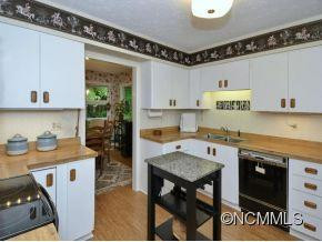 443 SKY RIDGE LANE - Photo 11