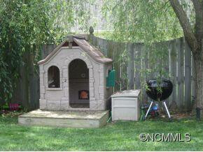 207 Essex Place - Photo 15
