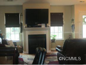 207 Essex Place - Photo 4