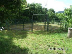 318 Sandy Way - Photo 20