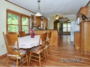 318 Sandy Way - Photo 3