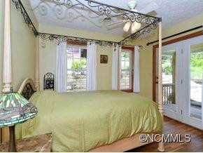 318 Sandy Way - Photo 6