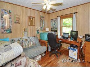 318 Sandy Way - Photo 9