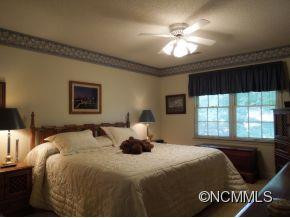 126 Hannah Drive - Photo 14
