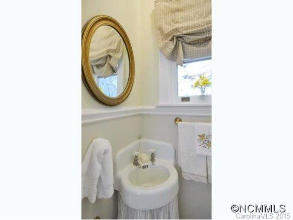 327 CHARLOTTE STREET - Photo 14