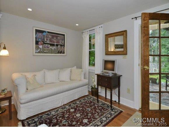 327 CHARLOTTE STREET - Photo 24