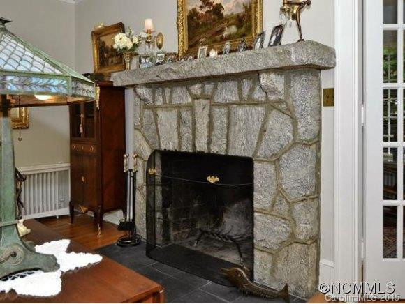 327 CHARLOTTE STREET - Photo 5