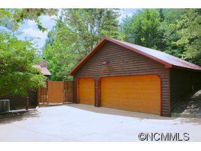 243 Emerald Parkway - Photo 4