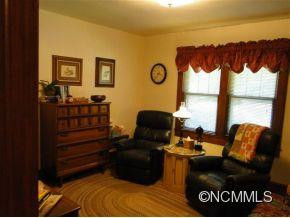 1115 Toe River Road - Photo 17