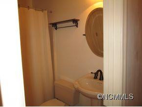2204 Abbey Circle - Photo 11