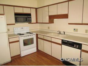 2204 Abbey Circle - Photo 10