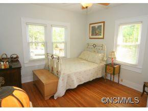 304 Shepherd Street - Photo 7