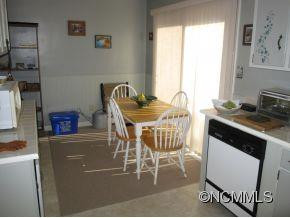 32 Marlowe Drive - Photo 3