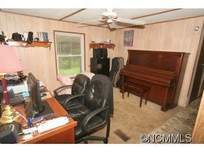 216 Mills Street - Photo 9