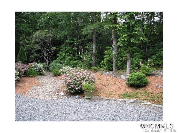 277 Dragon Tail Drive - Photo 3