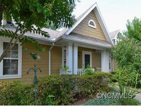 802 Woodlea Court