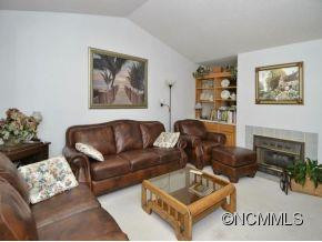 802 Woodlea Court - Photo 4