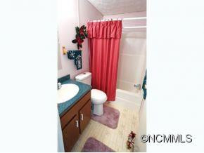 381 KATIE DRIVE - Photo 11