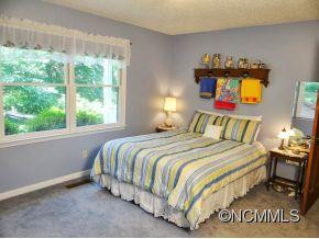 29 Grove Street - Photo 17