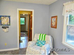 29 Grove Street - Photo 19
