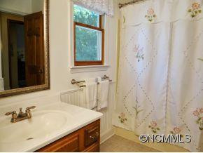 29 Grove Street - Photo 21