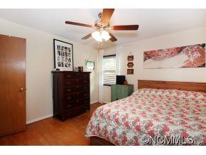 39 McDade - Photo 7