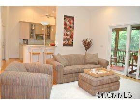 898 Tsisqua Circle - Photo 4