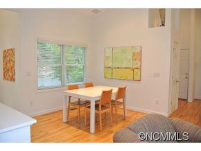 898 Tsisqua Circle - Photo 9