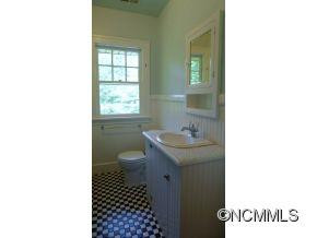 121 Forest Hill Drive - Photo 13