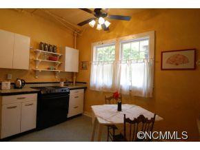 121 Forest Hill Drive - Photo 15