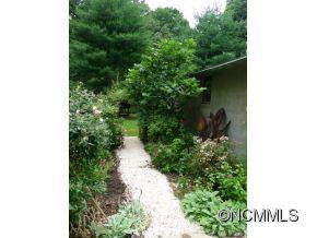 121 Forest Hill Drive - Photo 18
