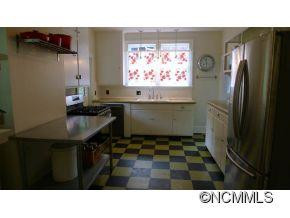 121 Forest Hill Drive - Photo 4