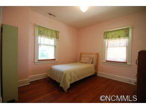 121 Forest Hill Drive - Photo 8