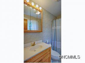 1713 UNIVERSITY HEIGHTS ROAD - Photo 11