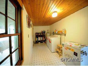 208 BROOKS COVE RD - Photo 13