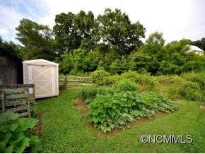 208 BROOKS COVE RD - Photo 21