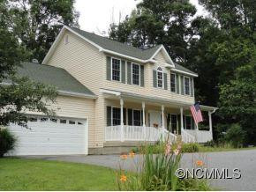 27 PINEROSE DRIVE