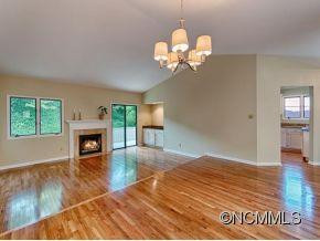 113 DEERLAKE DRIVE - Photo 3