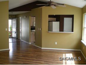 69 E. Danbury - Photo 3