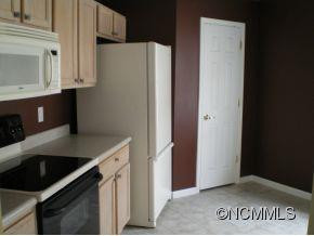 69 E. Danbury - Photo 6