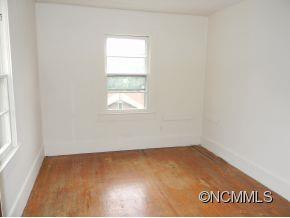 15 LAWRENCE STREET - Photo 5
