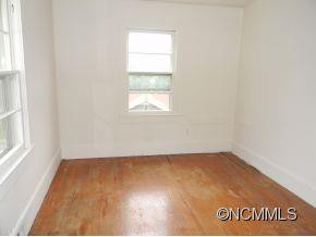 15 LAWRENCE STREET - Photo 6
