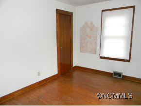 15 LAWRENCE STREET - Photo 7