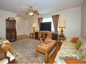 18 WHITE PINE CIRCLE - Photo 2