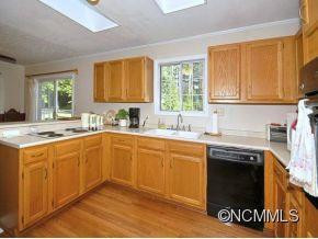 18 WHITE PINE CIRCLE - Photo 6