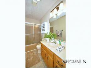 18 WHITE PINE CIRCLE - Photo 10