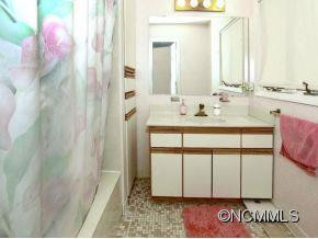 201 GREENE DRIVE - Photo 11