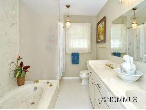 3860 HAYWOOD ROAD - Photo 17