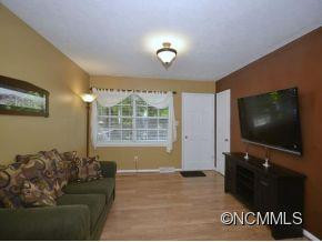 8 EASTCREST DRIVE - Photo 4