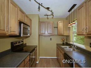 8 EASTCREST DRIVE - Photo 6